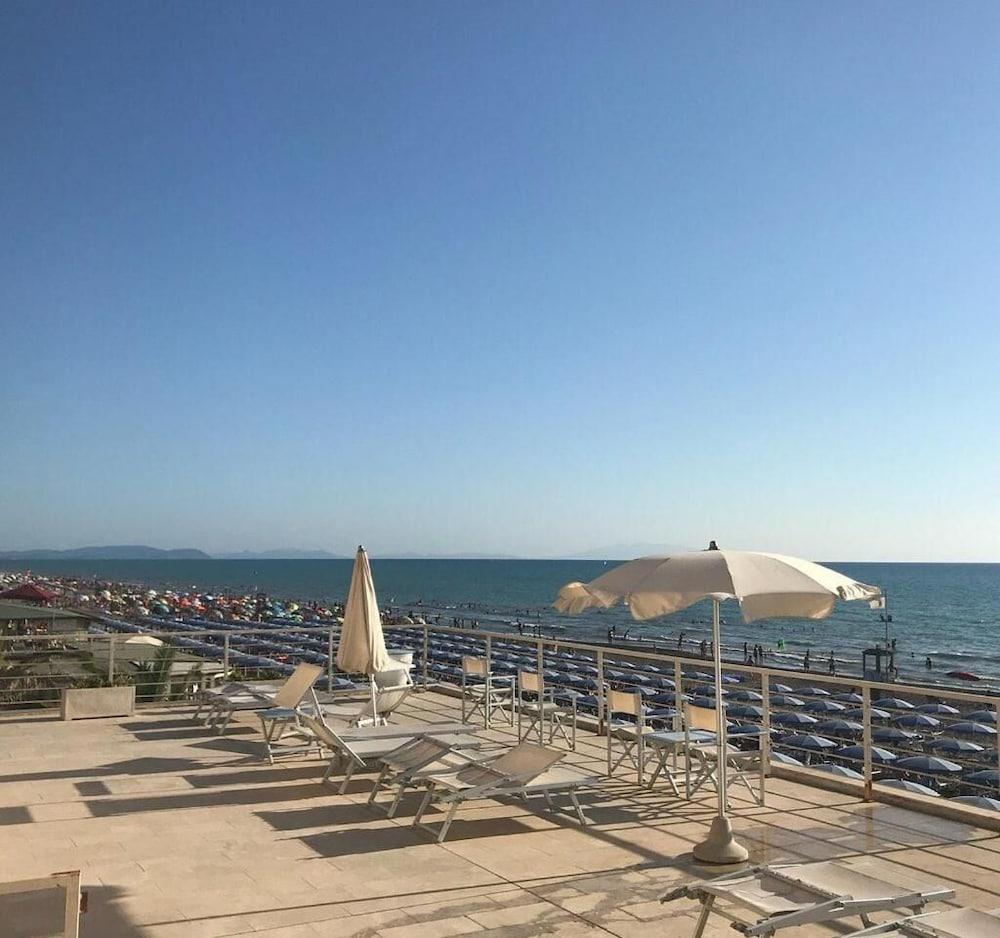 Hotel Alta La Vista Marina di Castagneto Carducci Extérieur photo