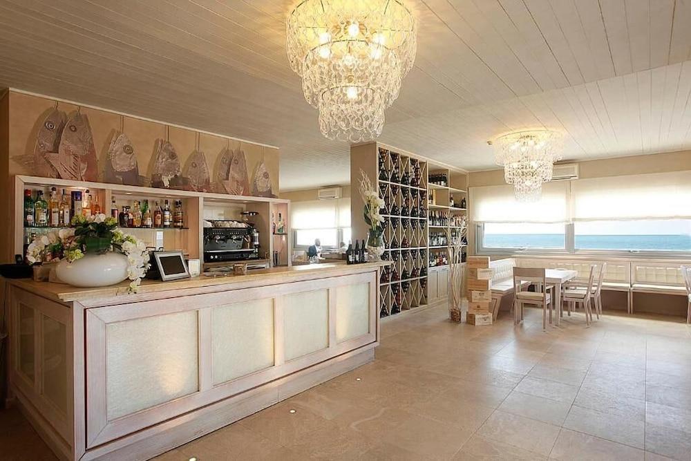 Hotel Alta La Vista Marina di Castagneto Carducci Extérieur photo