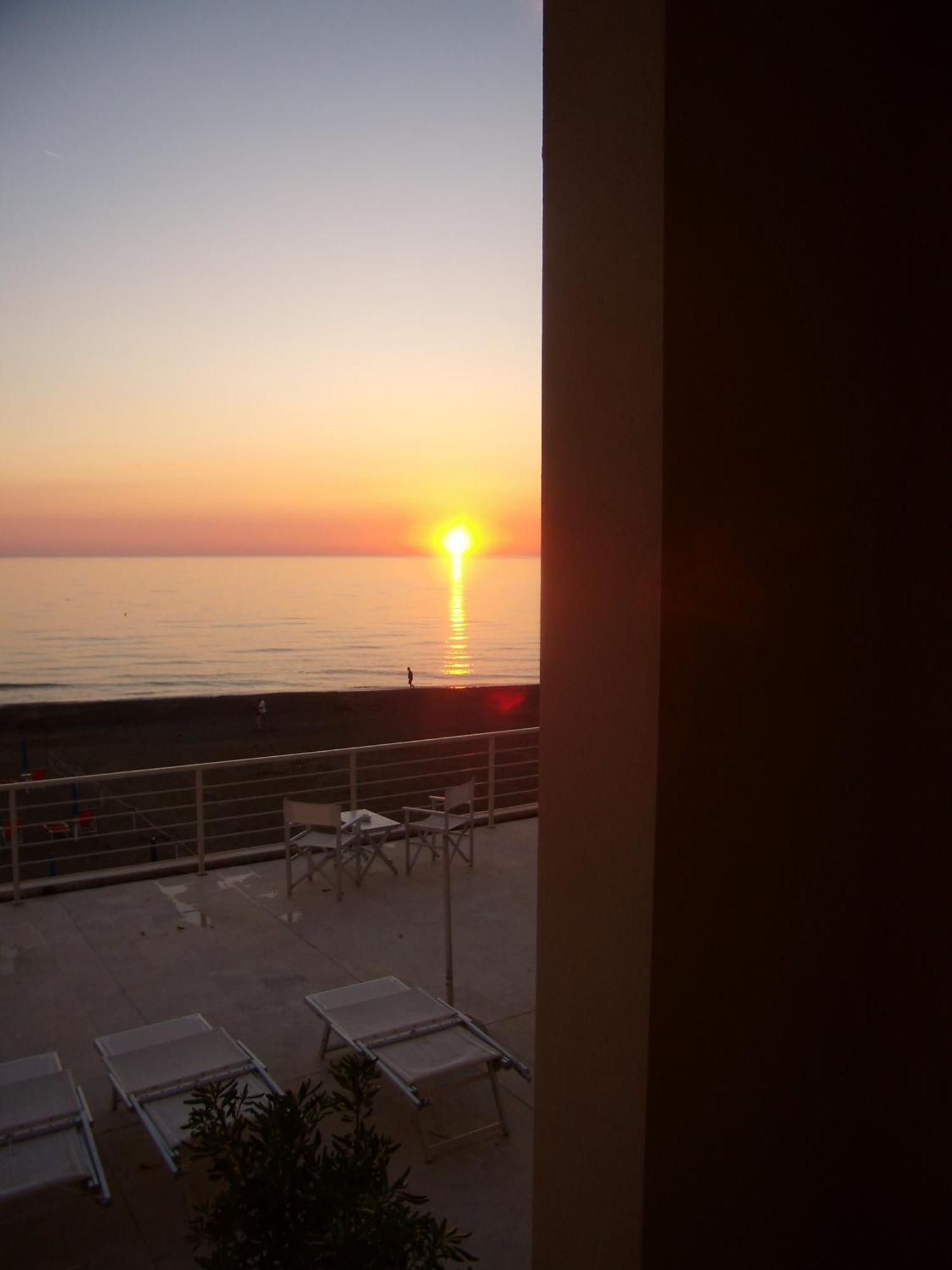 Hotel Alta La Vista Marina di Castagneto Carducci Extérieur photo